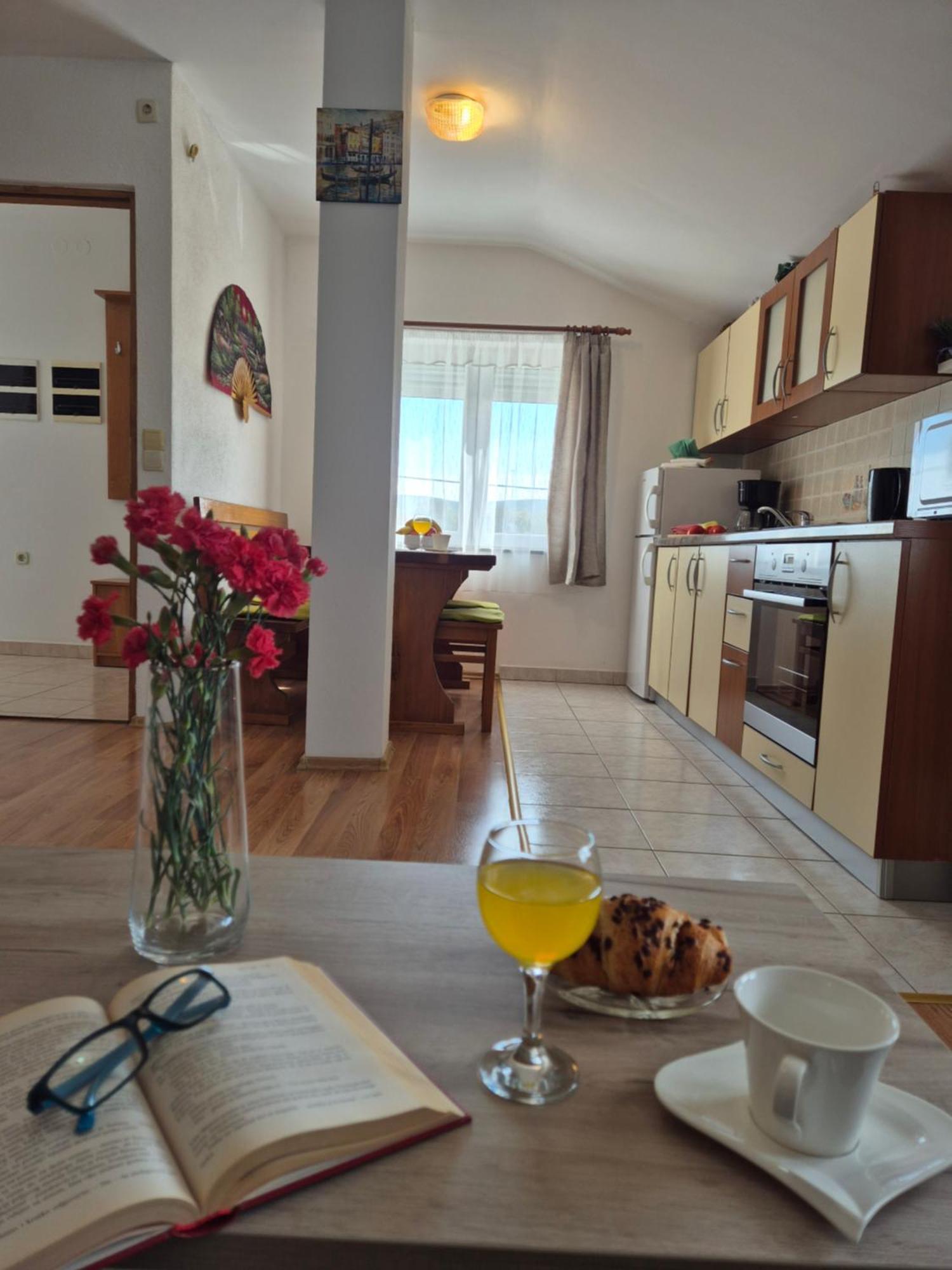Apartman Lucija Pridraga Екстериор снимка