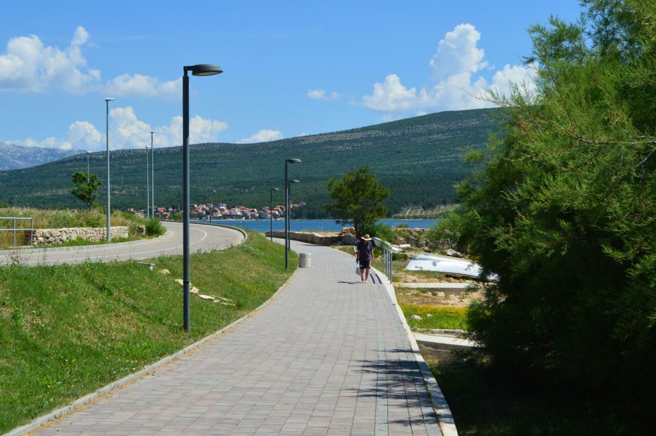 Apartman Lucija Pridraga Екстериор снимка